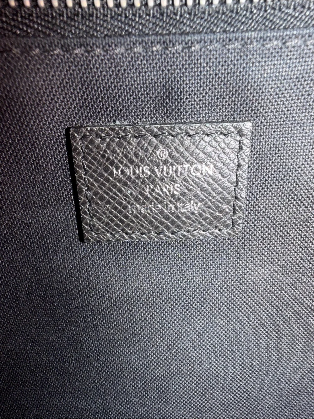 Louis Vuitton Black Men's Messenger Crossbody Bag